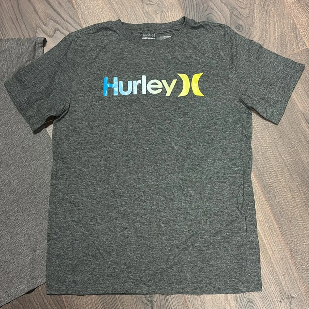 Billabong & Hurley bundle! Two tee shirt bundle - youth XL surf summer style